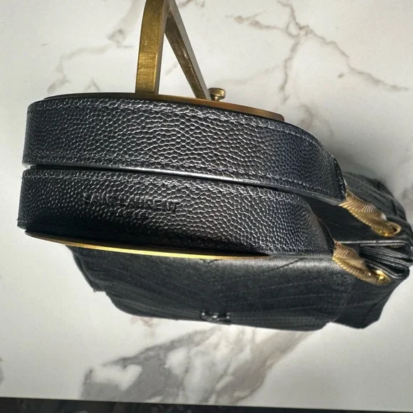 SOLD ❌❌❌ Yves Saint Laurent Black Chevron Shoulder Bag with Gold Chain - Picture 5 of 15